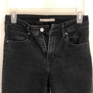 Levi’s Black Jeans